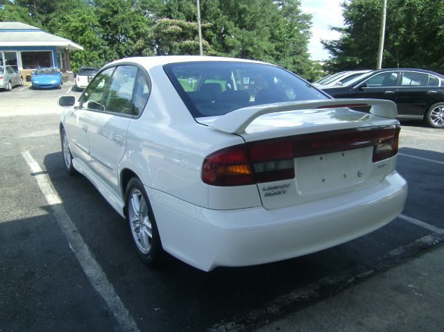 Subaru Legacy 2004 photo 2