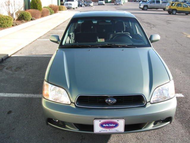 Subaru Legacy 2004 photo 1