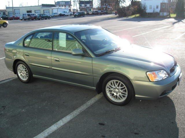 Subaru Legacy 2004 photo 2