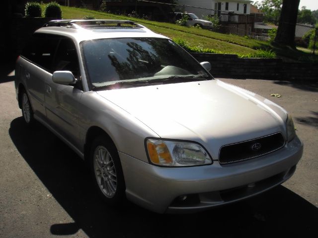 Subaru Legacy 2004 photo 1