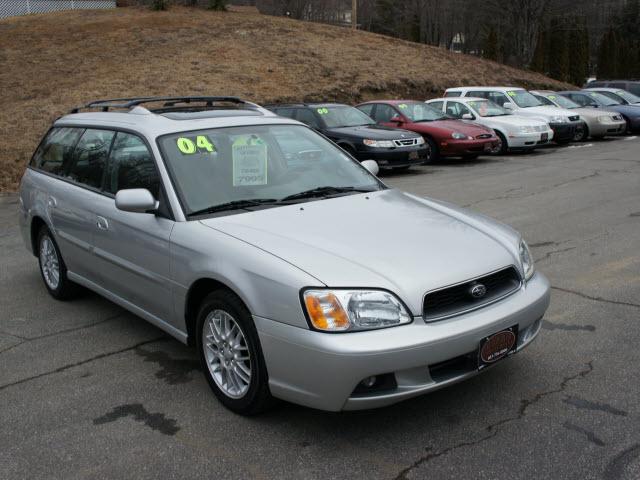 Subaru Legacy 2004 photo 2