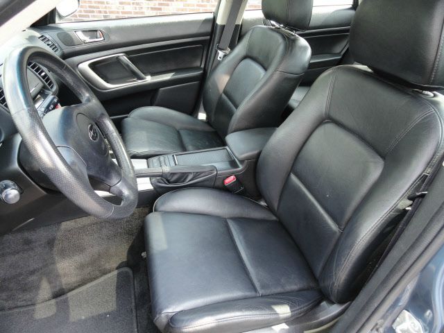 Subaru Legacy 2005 photo 1