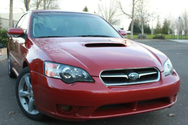 Subaru Legacy 2005 photo 2