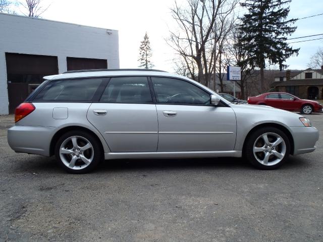 Subaru Legacy 2005 photo 1