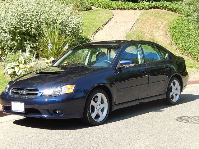 Subaru Legacy 2005 photo 1