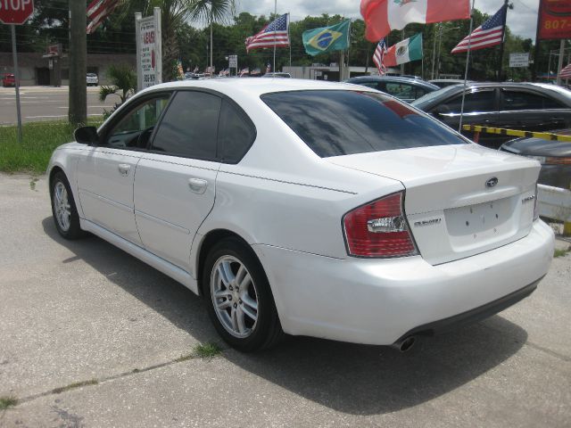 Subaru Legacy 2005 photo 1