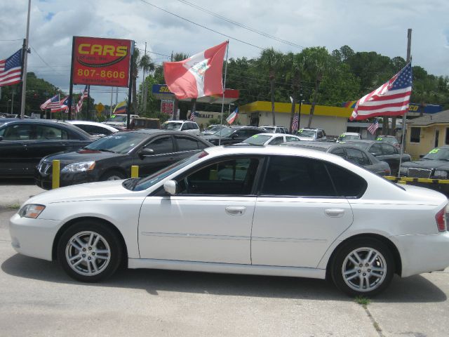 Subaru Legacy 2005 photo 11