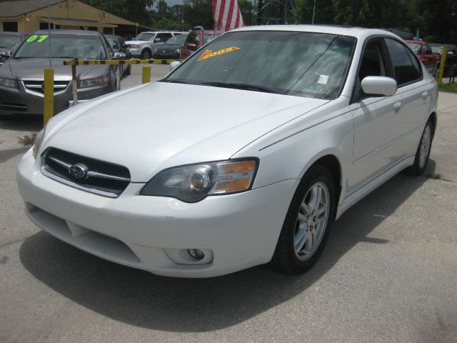 Subaru Legacy 2005 photo 2