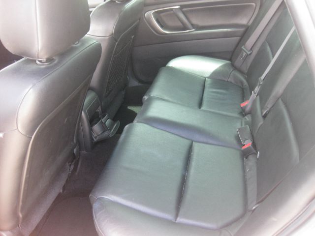 Subaru Legacy 2005 photo 4