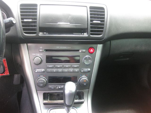 Subaru Legacy 2005 photo 9