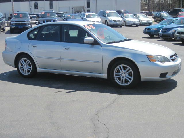 Subaru Legacy 2005 photo 3