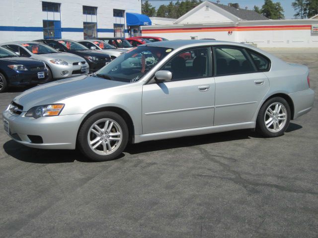 Subaru Legacy 2005 photo 4