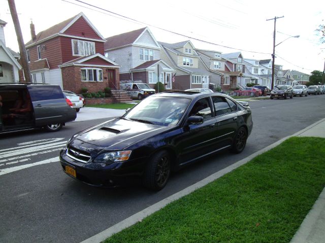 Subaru Legacy 2005 photo 1