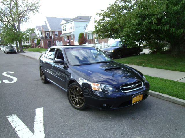 Subaru Legacy 2005 photo 2