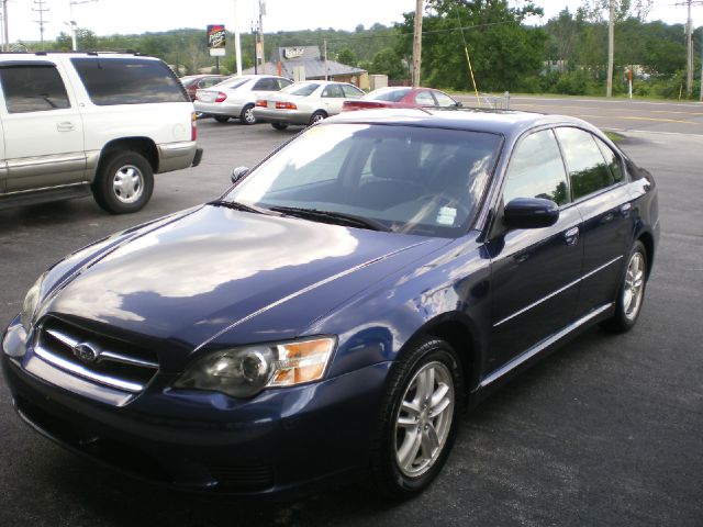 Subaru Legacy 2005 photo 1