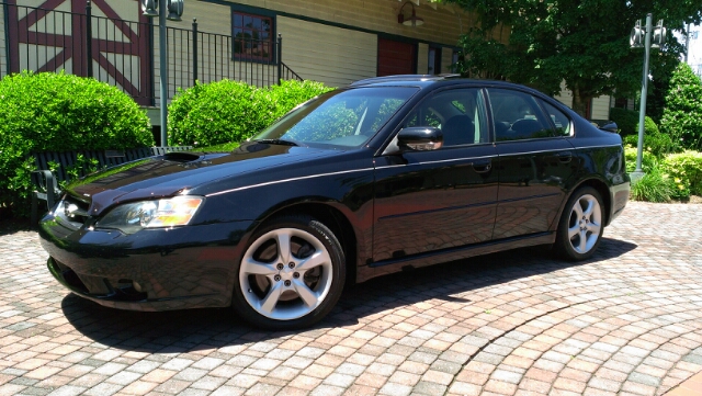 Subaru Legacy 2005 photo 2