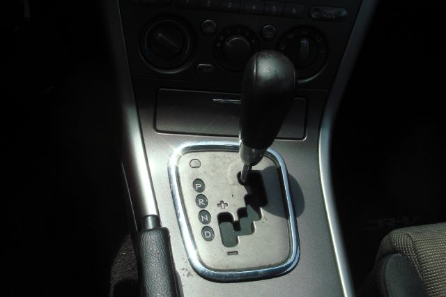 Subaru Legacy 2005 photo 14