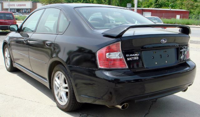 Subaru Legacy 2005 photo 16