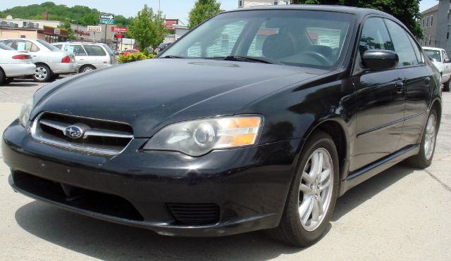 Subaru Legacy 2005 photo 17