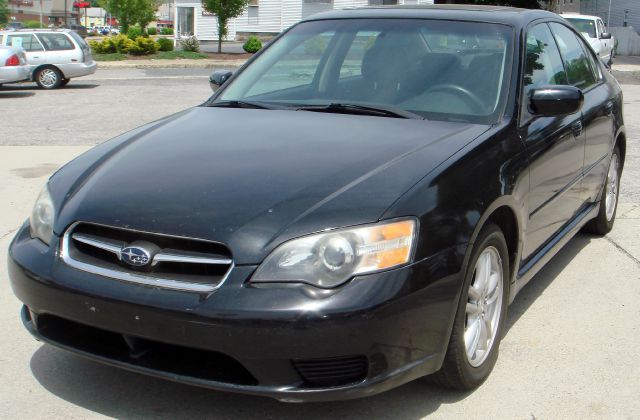 Subaru Legacy 2005 photo 4