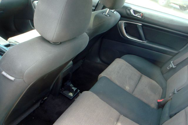 Subaru Legacy 2005 photo 8