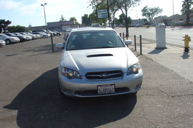 Subaru Legacy 2005 photo 1