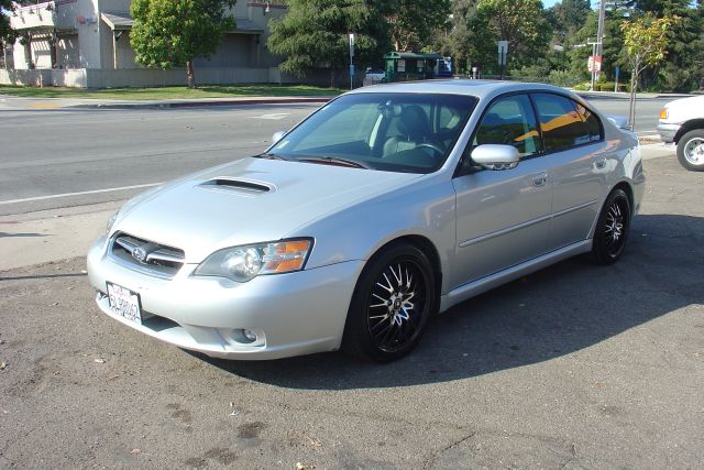 Subaru Legacy 2005 photo 4