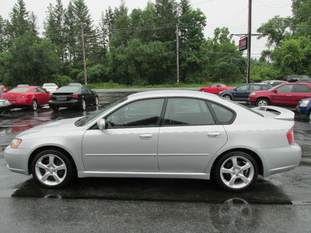 Subaru Legacy 3.8 Grand Touring Sedan