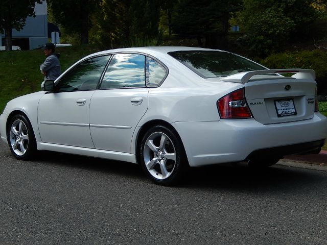 Subaru Legacy 2005 photo 1