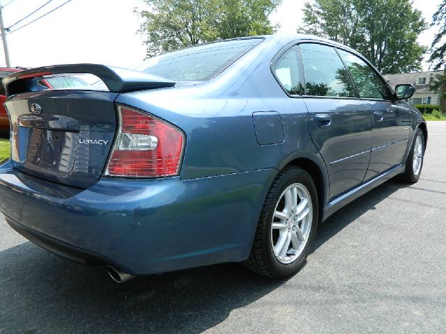 Subaru Legacy 2005 photo 3