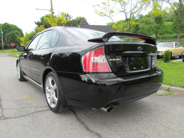 Subaru Legacy 2005 photo 23