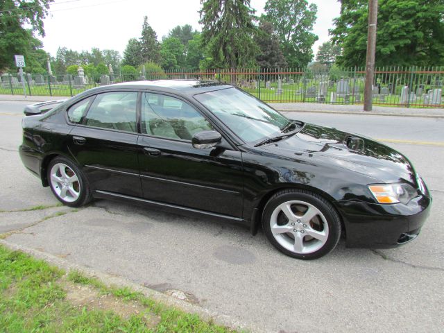 Subaru Legacy 2005 photo 26