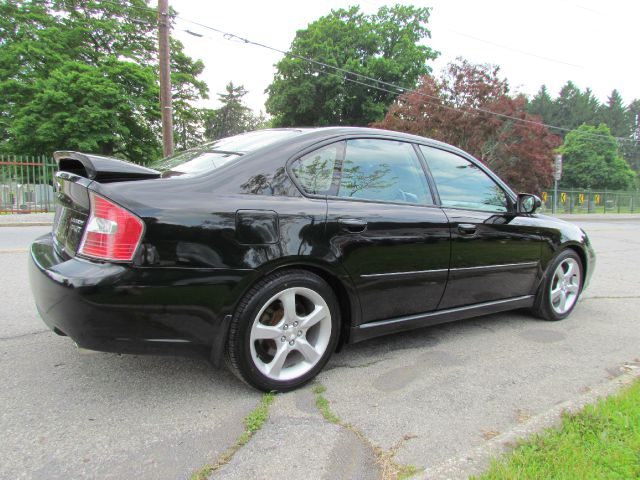 Subaru Legacy 2005 photo 35