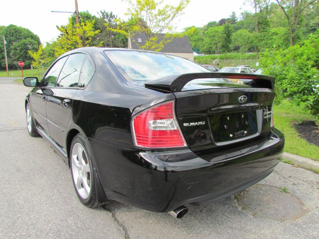 Subaru Legacy 2005 photo 37