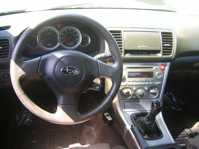 Subaru Legacy 2005 photo 6