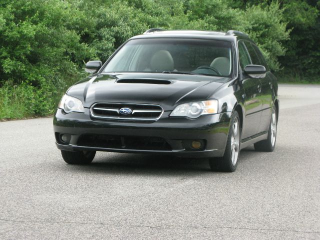 Subaru Legacy 2005 photo 2