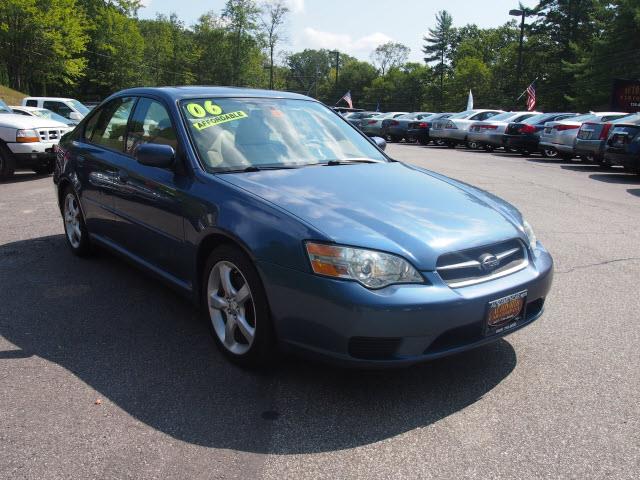 Subaru Legacy 2006 photo 2