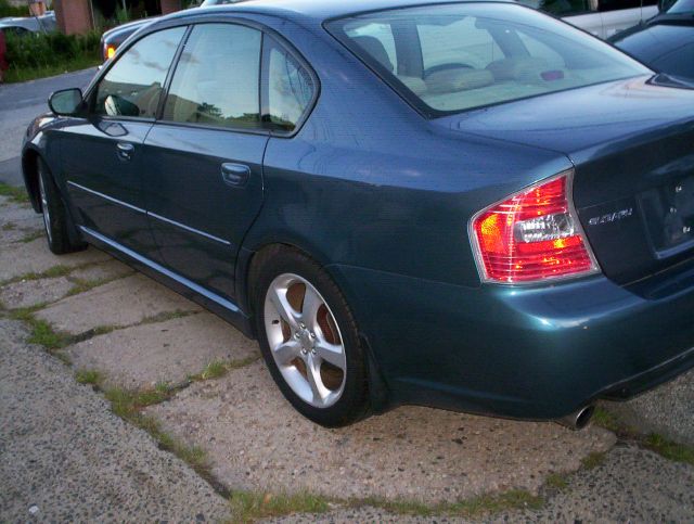 Subaru Legacy 2006 photo 2