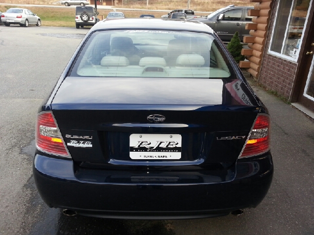 Subaru Legacy 2006 photo 3