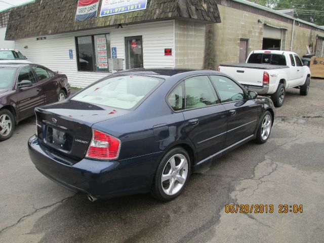 Subaru Legacy 2006 photo 8