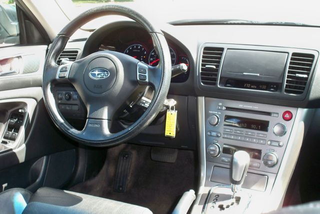 Subaru Legacy 2006 photo 1