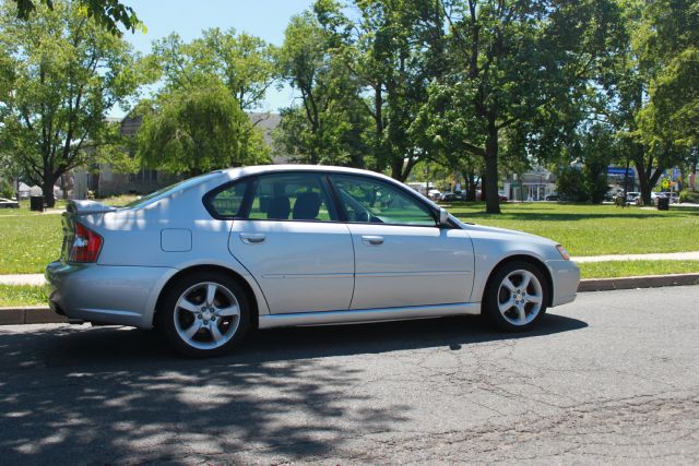 Subaru Legacy 2006 photo 18