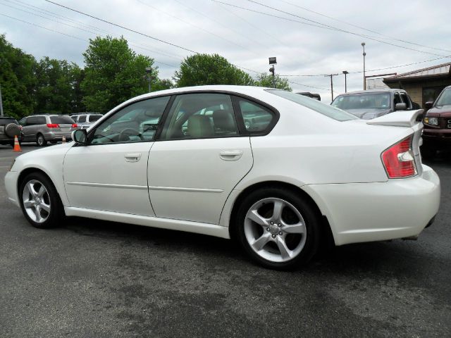 Subaru Legacy 2006 photo 3