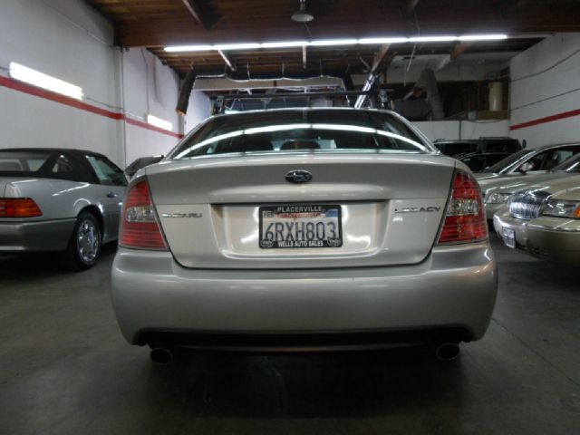 Subaru Legacy 2006 photo 1