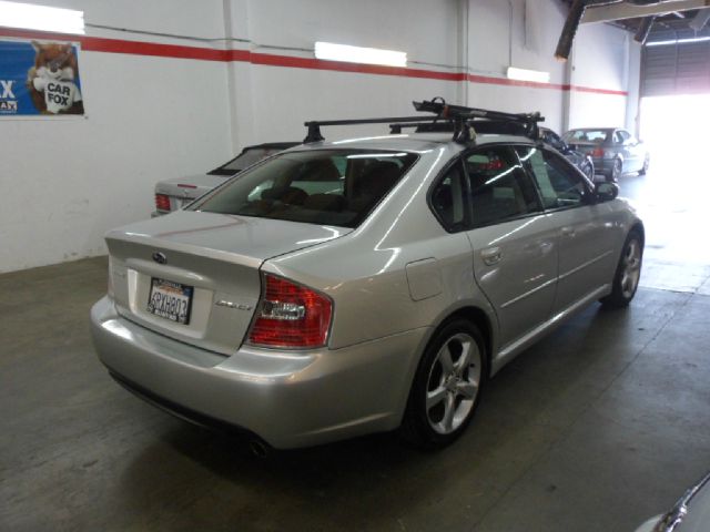 Subaru Legacy 2006 photo 2