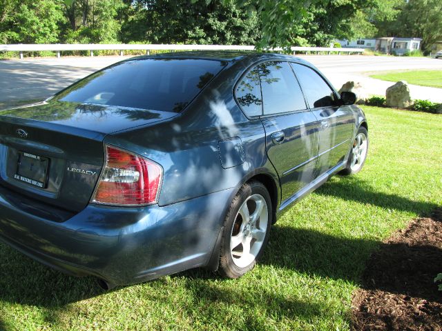 Subaru Legacy 2006 photo 2