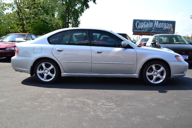 Subaru Legacy 2006 photo 1