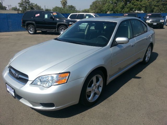 Subaru Legacy 2006 photo 2