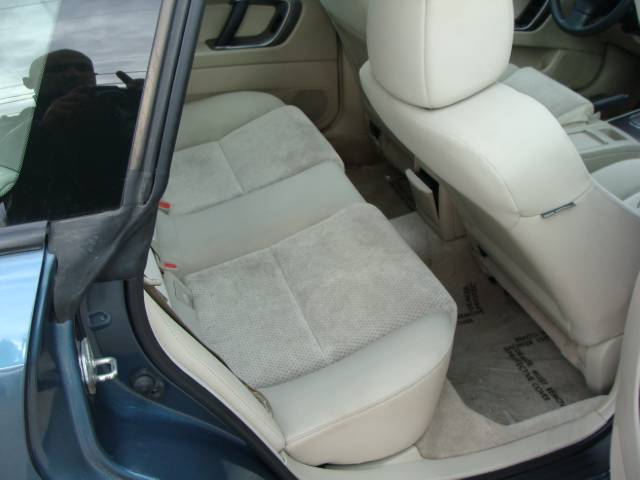 Subaru Legacy 2006 photo 2