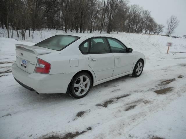 Subaru Legacy 2006 photo 2